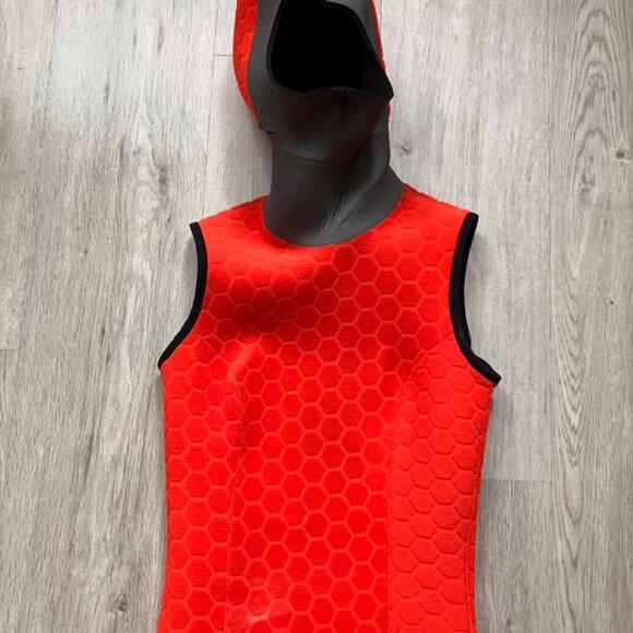 BARE women's neoprene 7/3 hooded vest for scuba/diving - Picture 5 of 10